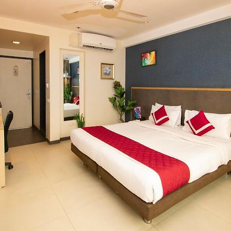 Octave Koregaon Park Pune Exteriör bild