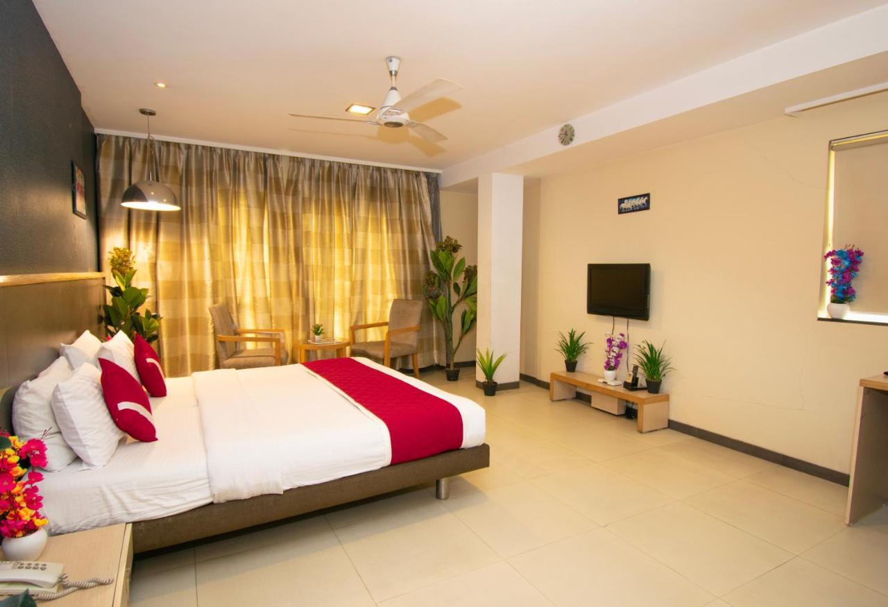 Octave Koregaon Park Pune Exteriör bild