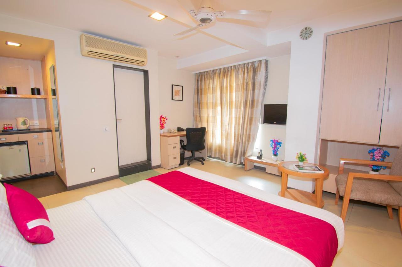 Octave Koregaon Park Pune Exteriör bild