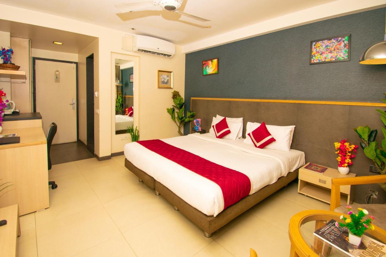 Octave Koregaon Park Pune Exteriör bild