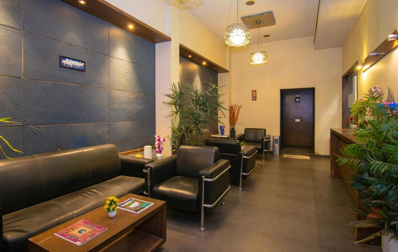 Octave Koregaon Park Pune Exteriör bild
